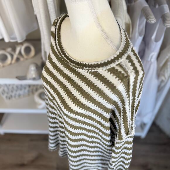 And the Why Women's Size S Green and White Striped Pullover Sweater #3439 - Picture 8 of 8